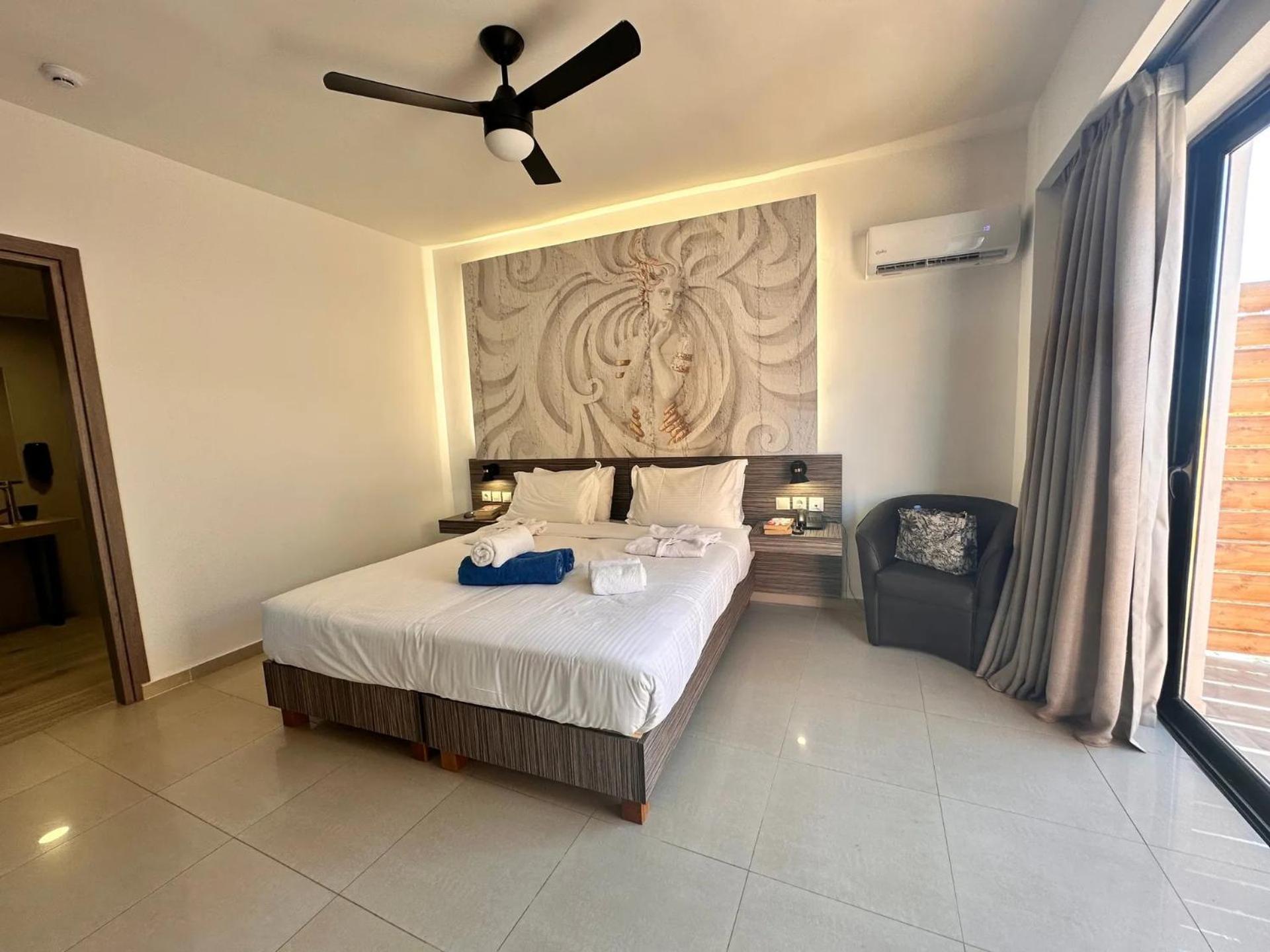 Eurohotel Katrin Suites (Adults Only) Херсонисос Екстериор снимка